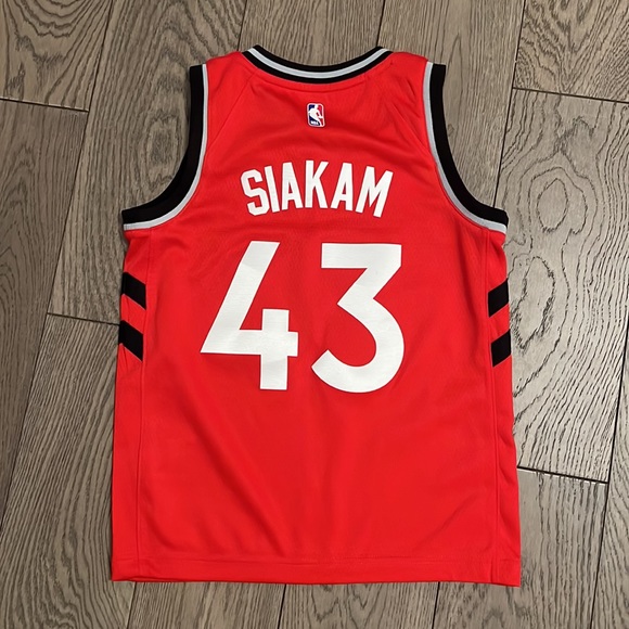 Raptors jersey - Picture 2 of 2